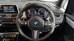 2019 (19) BMW 2 SERIES 220i M Sport 5dr DCT 4985366