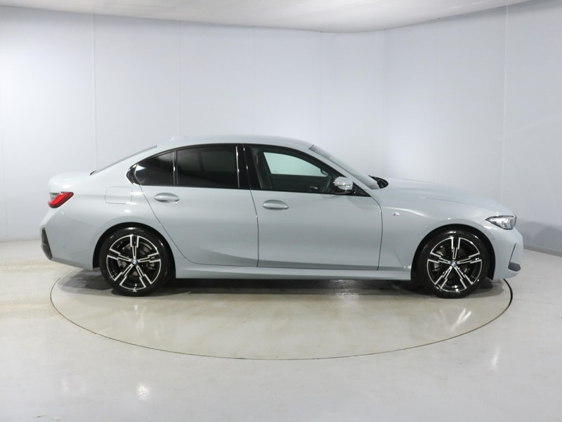 2024 (74) BMW 3 SERIES 320i M Sport 4dr Step Auto 5003510