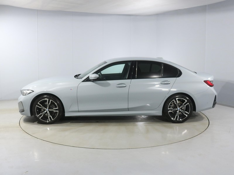 2024 (74) BMW 3 SERIES 320i M Sport 4dr Step Auto 5003607