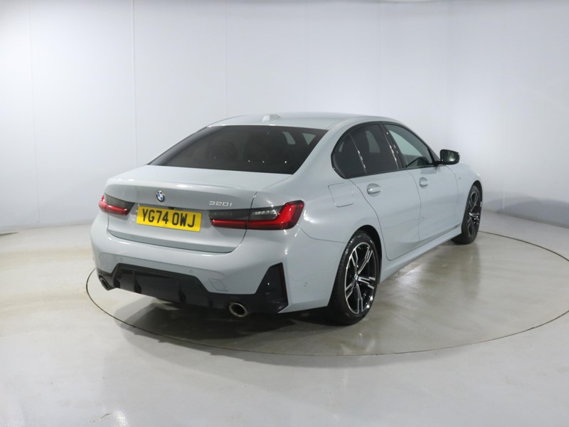 2024 (74) BMW 3 SERIES 320i M Sport 4dr Step Auto 5003606