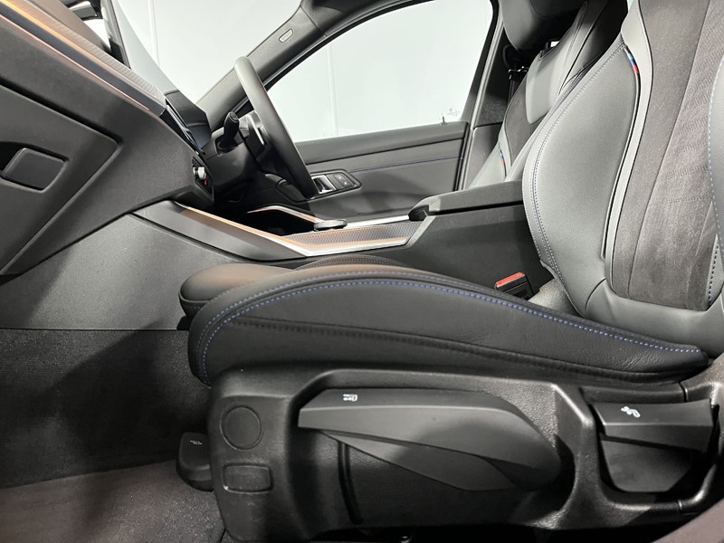 2024 (24) BMW 3 SERIES 320i M Sport 4dr Step Auto 5008121