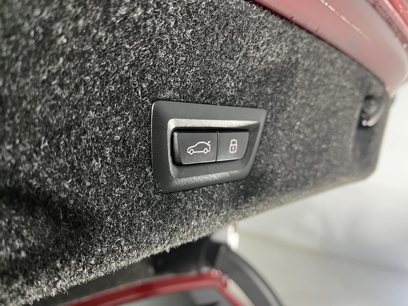 2026 (75) BMW 3 SERIES 330e 22.3 kWh M Sport 4dr Step Auto [Pro Pack] 5364664