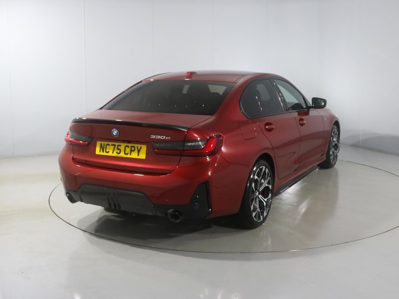 2026 (75) BMW 3 SERIES 330e 22.3 kWh M Sport 4dr Step Auto [Pro Pack] 5364666