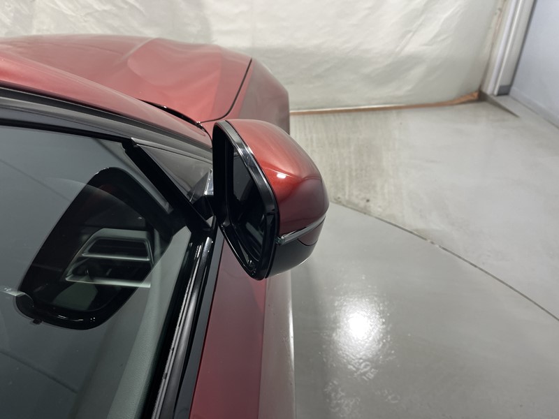 2026 (75) BMW 3 SERIES 330e 22.3 kWh M Sport 4dr Step Auto [Pro Pack] 5364659