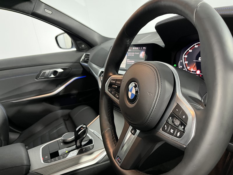 2021 (21) BMW 3 SERIES M340d xDrive MHT 5dr Step Auto 4999558