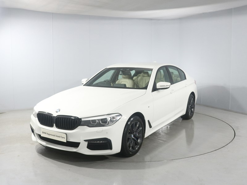 2020 (69) BMW 5 SERIES 540i xDrive M Sport 4dr Auto 5037360
