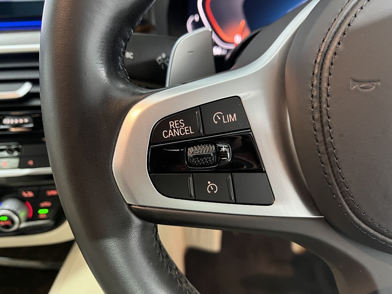 2020 (69) BMW 5 SERIES 540i xDrive M Sport 4dr Auto 5037336