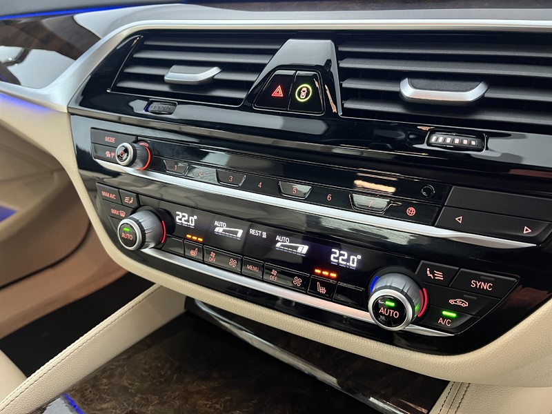 2020 (69) BMW 5 SERIES 540i xDrive M Sport 4dr Auto 5037345