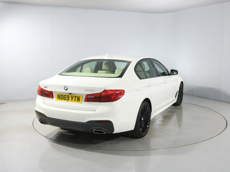 2020 (69) BMW 5 SERIES 540i xDrive M Sport 4dr Auto 5091611