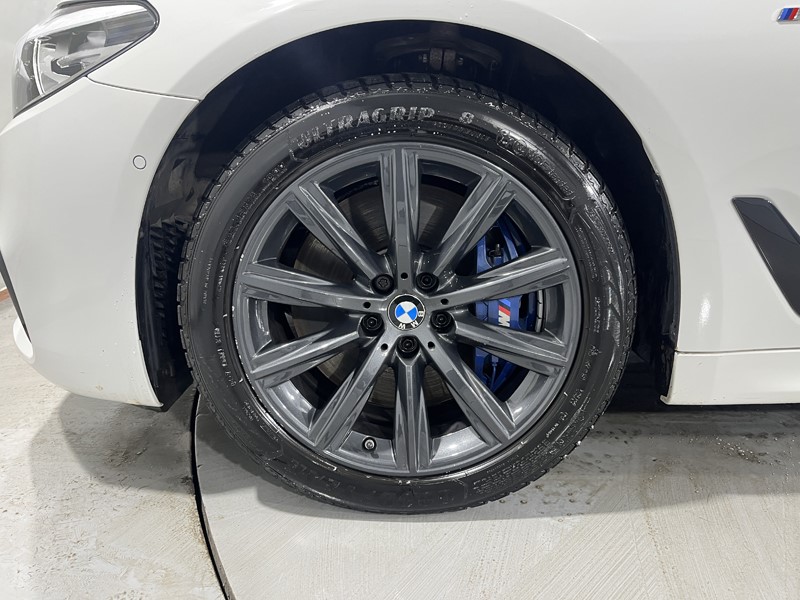 2020 (69) BMW 5 SERIES 540i xDrive M Sport 4dr Auto 5037327