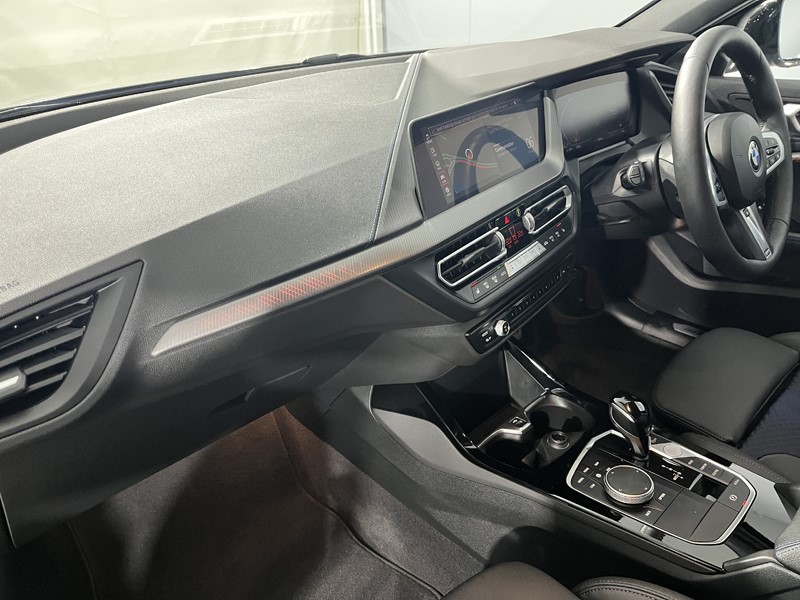 2023 (73) BMW 1 SERIES 118i [136] M Sport 5dr Step Auto [LCP] 5037369