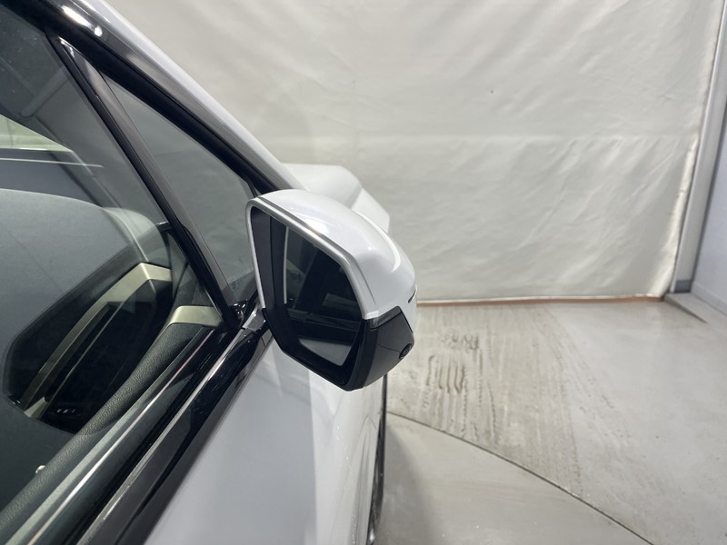 2022 (72) BMW iX 240kW xDrive40 M Sport Edition 76.6kWh 5dr Auto 5007734