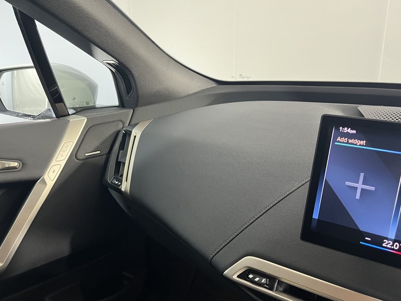 2022 (72) BMW iX 240kW xDrive40 M Sport Edition 76.6kWh 5dr Auto 5007717