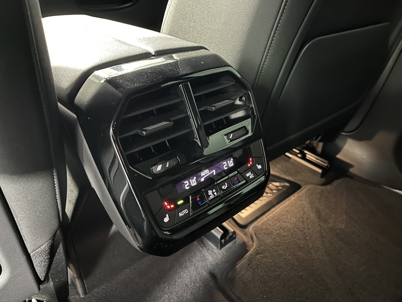 2022 (72) BMW iX 240kW xDrive40 M Sport Edition 76.6kWh 5dr Auto 5007730