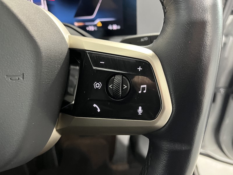 2022 (72) BMW iX 240kW xDrive40 M Sport Edition 76.6kWh 5dr Auto 5007714