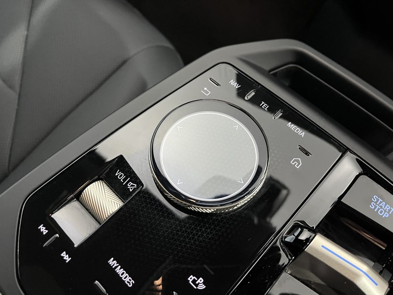 2022 (72) BMW iX 240kW xDrive40 M Sport Edition 76.6kWh 5dr Auto 5007724