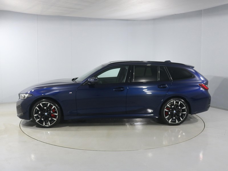 2026 (75) BMW 3 SERIES 320i M Sport 5dr Step Auto 5365289