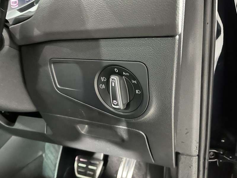 2019 (19) VOLKSWAGEN TIGUAN 2.0 TDi 150 4Motion R-Line Tech 5dr DSG 5012789