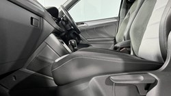 2019 (19) VOLKSWAGEN TIGUAN 2.0 TDi 150 4Motion R-Line Tech 5dr DSG 5012799