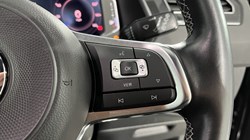 2019 (19) VOLKSWAGEN TIGUAN 2.0 TDi 150 4Motion R-Line Tech 5dr DSG 5012792