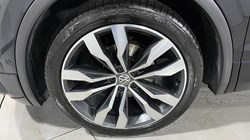 2019 (19) VOLKSWAGEN TIGUAN 2.0 TDi 150 4Motion R-Line Tech 5dr DSG 5012781