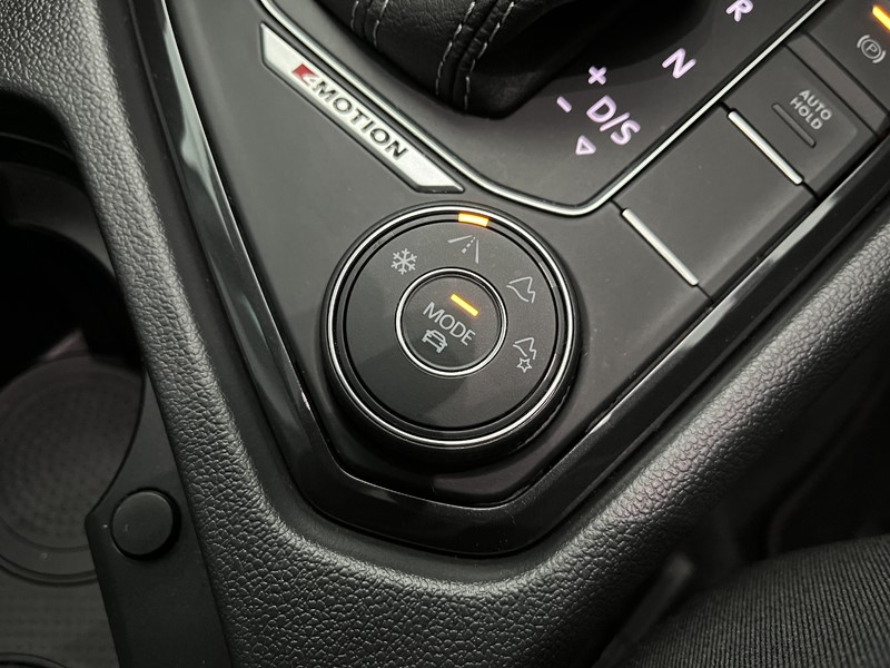 2019 (19) VOLKSWAGEN TIGUAN 2.0 TDi 150 4Motion R-Line Tech 5dr DSG 5012797