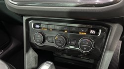2019 (19) VOLKSWAGEN TIGUAN 2.0 TDi 150 4Motion R-Line Tech 5dr DSG 5012796