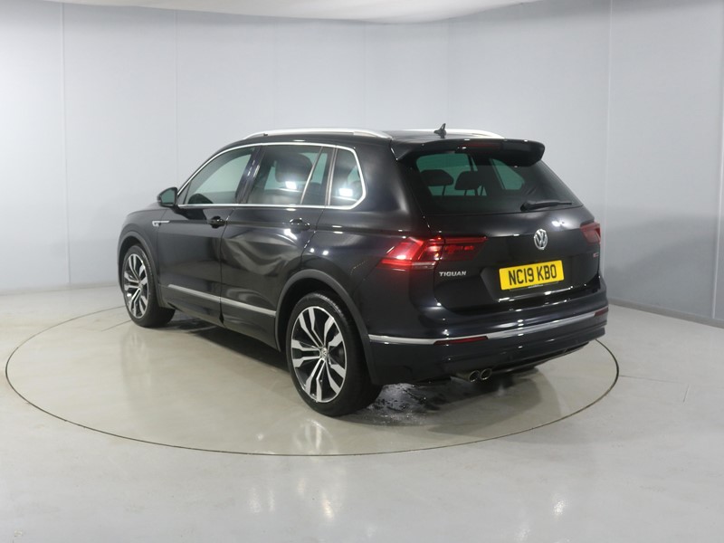 2019 (19) VOLKSWAGEN TIGUAN 2.0 TDi 150 4Motion R-Line Tech 5dr DSG