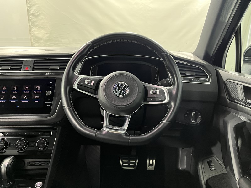 2019 (19) VOLKSWAGEN TIGUAN 2.0 TDi 150 4Motion R-Line Tech 5dr DSG 5012772