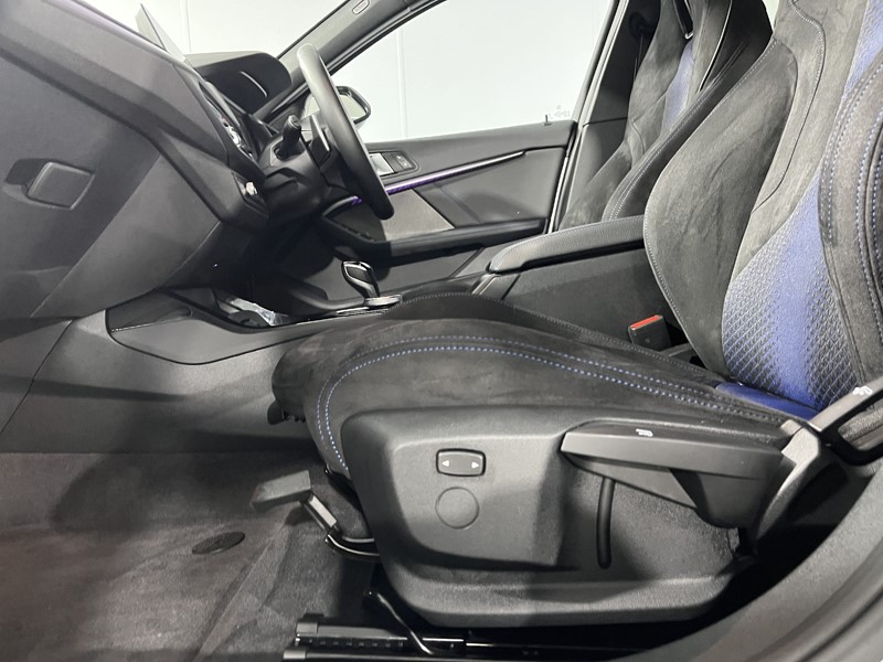 2023 (73) BMW 1 SERIES M135i xDrive 5dr Step Auto 5018757