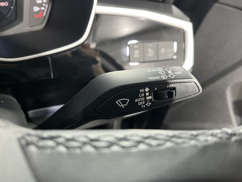 2022 (22) AUDI Q3 35 TFSI Sport 5dr 5007619