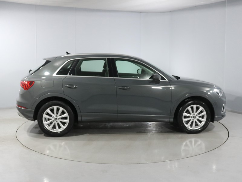 2022 (22) AUDI Q3 35 TFSI Sport 5dr 5007599