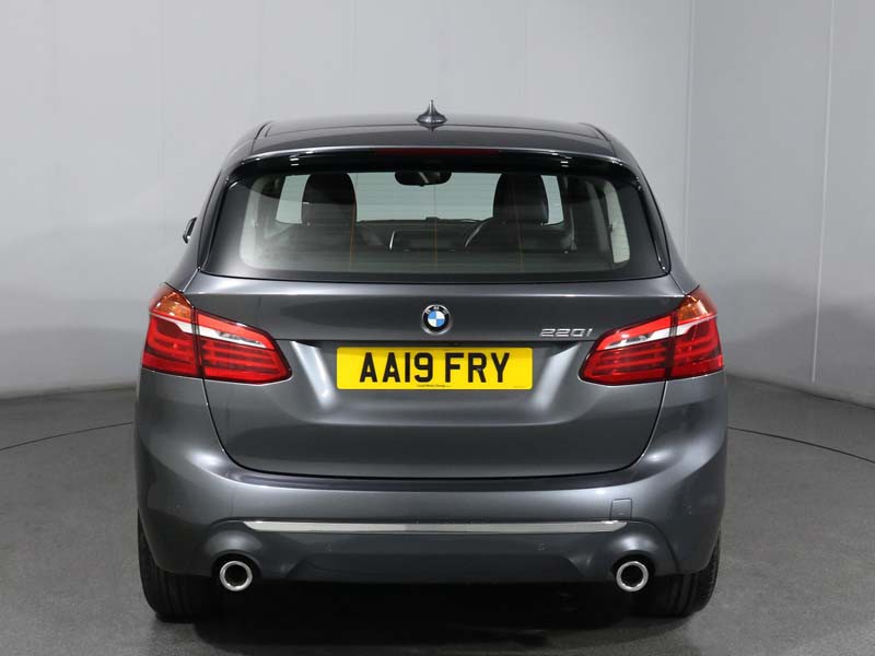 2019 (19) BMW 2 SERIES 220i Luxury 5dr DCT 5011541