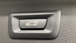 2019 (19) BMW 2 SERIES 220i Luxury 5dr DCT 5011571