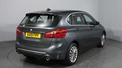 2019 (19) BMW 2 SERIES 220i Luxury 5dr DCT 5011573