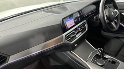 2020 (20) BMW 3 SERIES 320i xDrive M Sport 4dr Step Auto 5085445