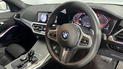 2020 (20) BMW 3 SERIES 320i xDrive M Sport 4dr Step Auto 5085444
