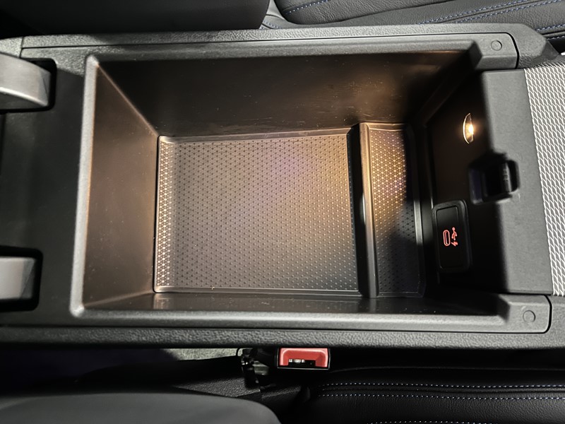 2020 (20) BMW 3 SERIES 320i xDrive M Sport 4dr Step Auto 5085472