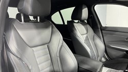 2020 (20) BMW 3 SERIES 320i xDrive M Sport 4dr Step Auto 5085449