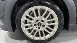 2024 (24) MINI COOPER 1.5 C Exclusive 3dr Auto 5008061