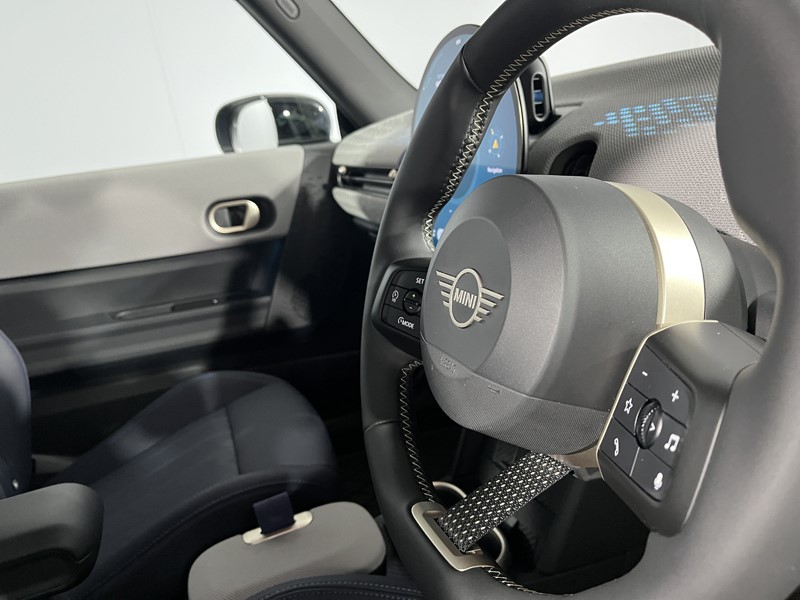 2024 (24) MINI COOPER 1.5 C Exclusive 3dr Auto 5008068