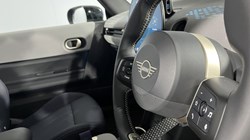 2024 (24) MINI COOPER 1.5 C Exclusive 3dr Auto 5008068