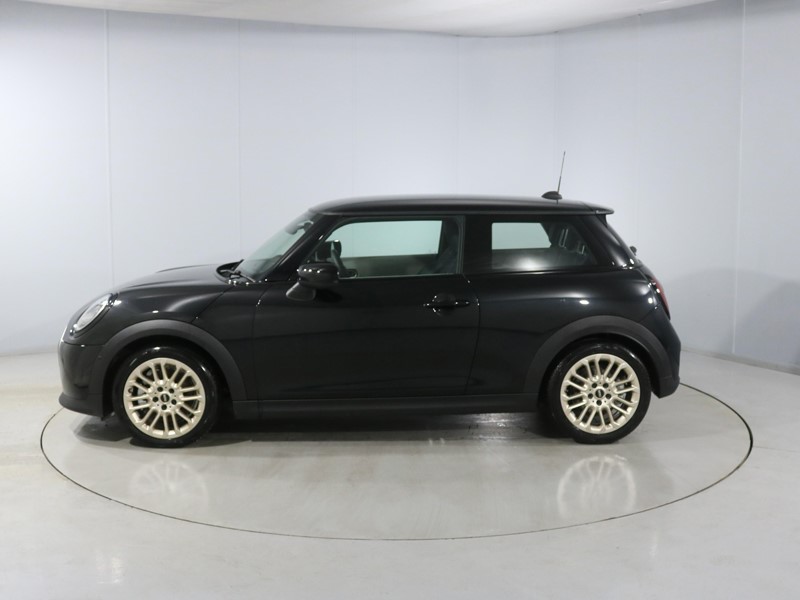 2024 (24) MINI COOPER 1.5 C Exclusive 3dr Auto 5008089