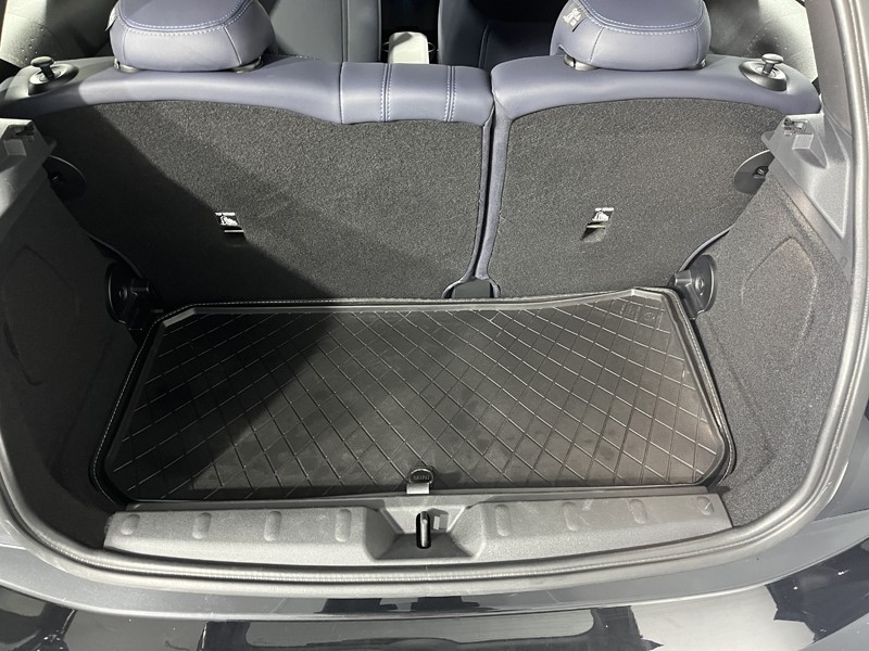 2024 (24) MINI COOPER 1.5 C Exclusive 3dr Auto 5008060