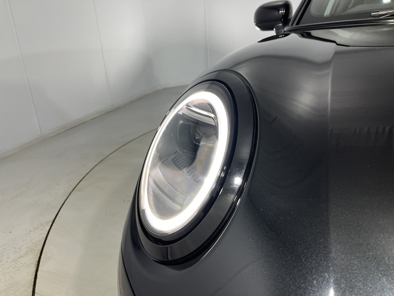 2024 (24) MINI COOPER 1.5 C Exclusive 3dr Auto 5008082