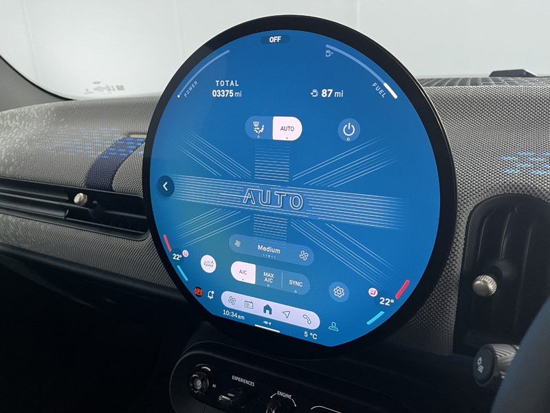 2024 (24) MINI COOPER 1.5 C Exclusive 3dr Auto 5008077