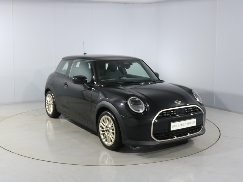 2024 (24) MINI COOPER 1.5 C Exclusive 3dr Auto