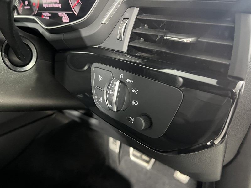 2023 (73) AUDI A4 35 TFSI Black Edition 4dr S Tronic 5012833