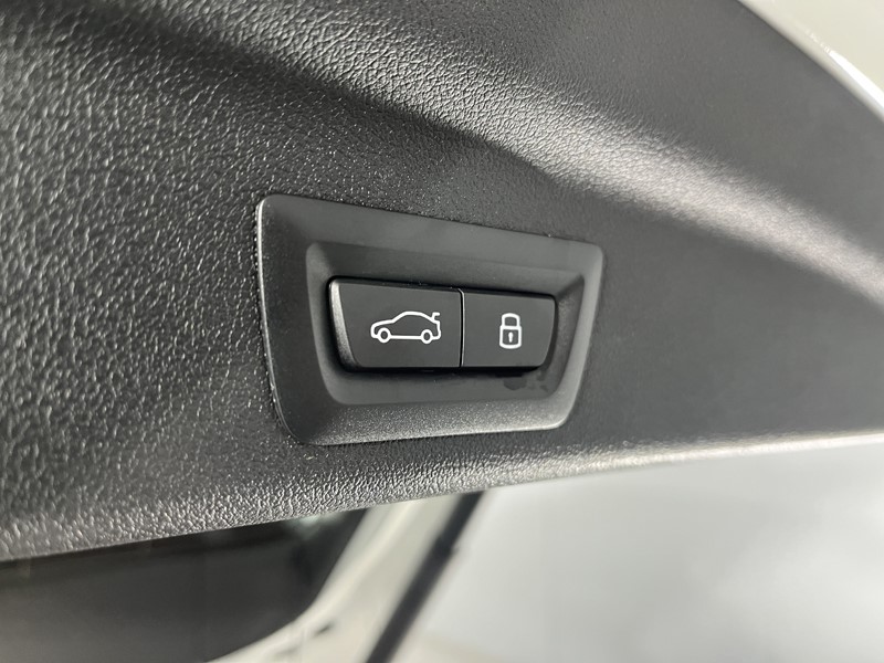 2022 (72) BMW X1 sDrive 18d xLine Premier 5dr Step Auto 5126233