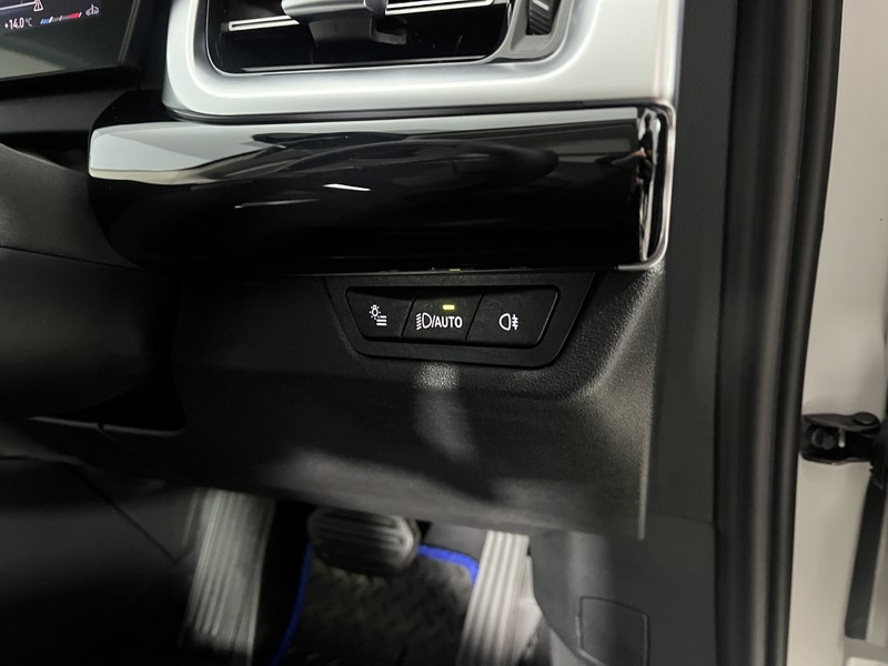 2022 (72) BMW X1 sDrive 18d xLine Premier 5dr Step Auto 5126212